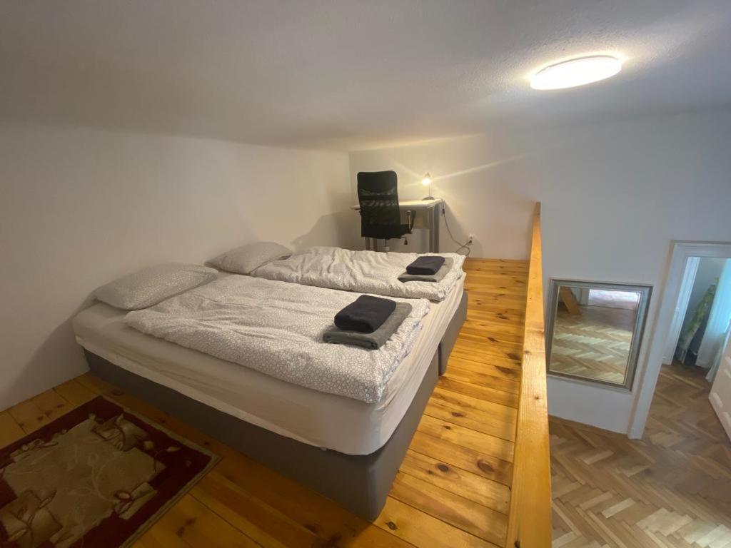 Ac With Free Parking At Acacia St, City Center Budapesta Exterior foto