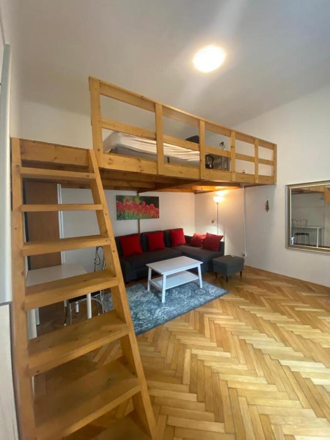 Ac With Free Parking At Acacia St, City Center Budapesta Exterior foto