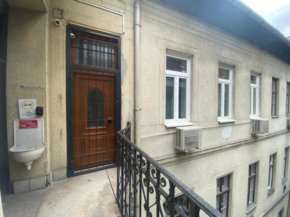 Ac With Free Parking At Acacia St, City Center Budapesta Exterior foto